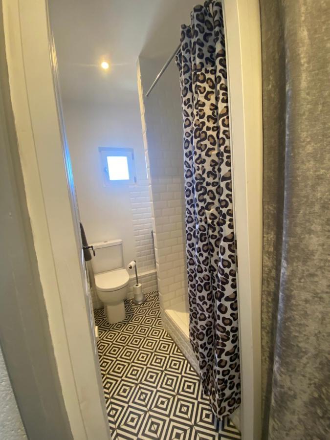 Appartement A 50 M De La Place Aux Herbes Uzès Eksteriør billede